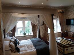 Shireburn Arms Hotel