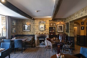 Shireburn Arms Hotel