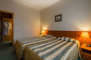 Arbat Hotel