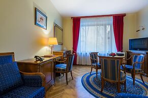 Arbat Hotel