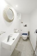 Hyperion Oia Suites