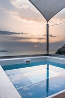 Hyperion Oia Suites