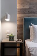 Enattica Syntagma Living