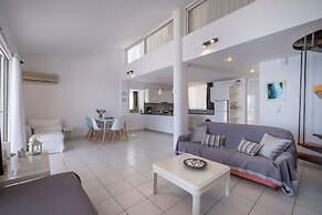 Meli Apartments & Villas