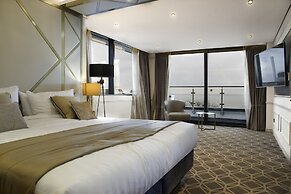 Seven Hotel