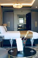 Seven Hotel