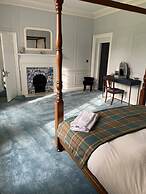 Shieldhill Castle Hotel