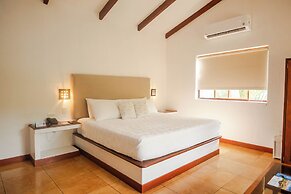 Boca Olas Resort Villas