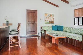 Boca Olas Resort Villas