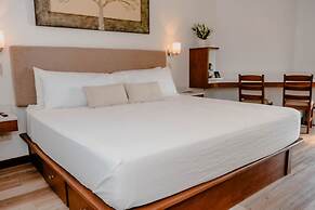 Boca Olas Resort Villas