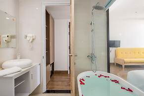 A Danang Beach Hotel