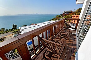 Namhae Bluemare Pension