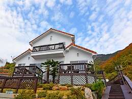 Namhae Bluemare Pension