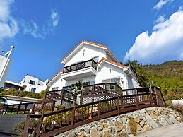Namhae Bluemare Pension