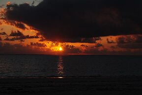 Ocean Breeze Lodge