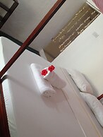 Ocean Breeze Lodge