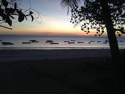 Ocean Breeze Lodge