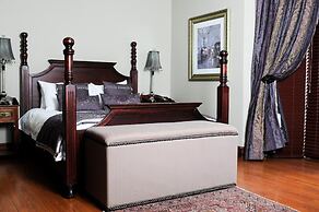 Candlewoods Guesthouse