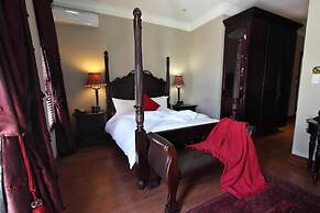 Candlewoods Guesthouse