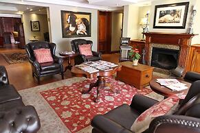 Candlewoods Guesthouse
