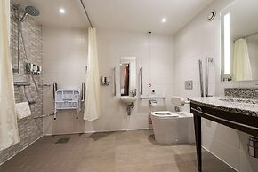 Hampton by Hilton Edinburgh West End