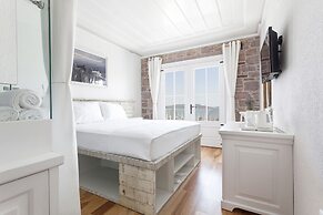 Cunda Piano Otel