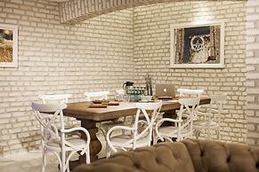Cunda Piano Otel
