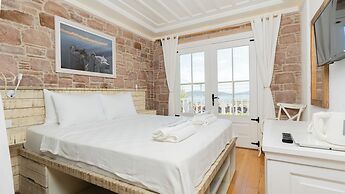 Cunda Piano Otel