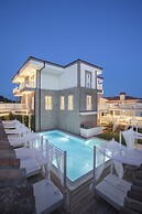 Cunda Piano Otel