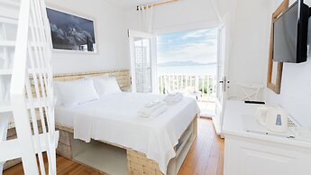 Cunda Piano Otel