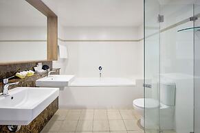 Meriton Suites World Tower, Sydney