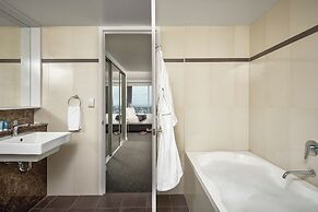 Meriton Suites World Tower, Sydney