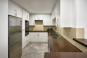 Meriton Suites World Tower, Sydney
