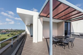 Meriton Suites Waterloo