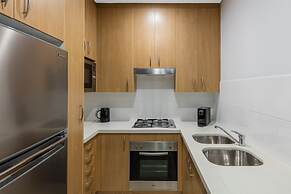 Meriton Suites Waterloo