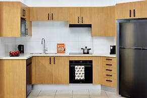 Meriton Suites Waterloo