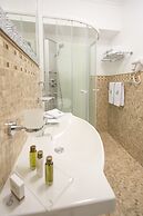 Studio One Accommodation Suites