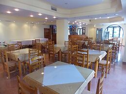 Blue Saranda Hotel
