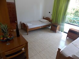 Blue Saranda Hotel