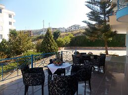 Blue Saranda Hotel
