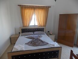 Blue Saranda Hotel