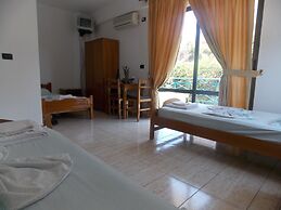 Blue Saranda Hotel