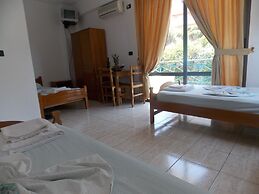 Blue Saranda Hotel