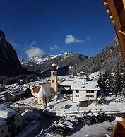 Hotel Cesa Tyrol