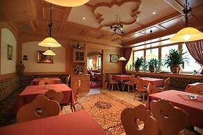 Hotel Cesa Tyrol