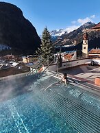 Hotel Cesa Tyrol