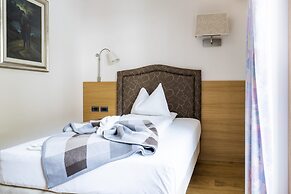 Hotel Cesa Tyrol