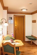 Hotel Cesa Tyrol