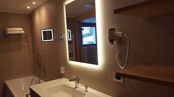 Hotel Cesa Tyrol
