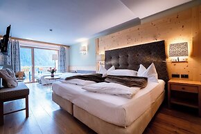 Hotel Cesa Tyrol